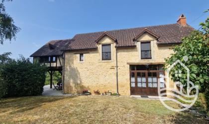  Vente - Maison Ancienne - r-eacutegion-belves  