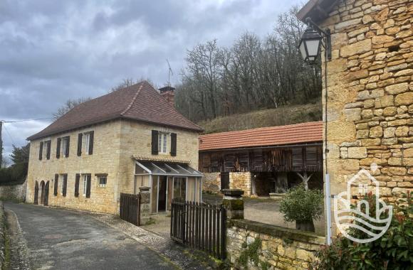  Vente - Maison Ancienne - montignac  